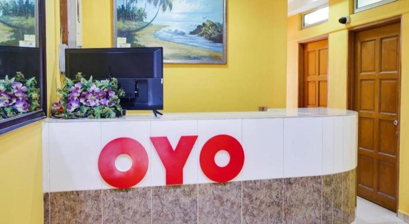 Oyo 89406 Lucky Budget Hotel Nilai Exterior foto